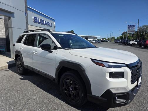 Crystal White Pearl 2026 Subaru Outback Limited