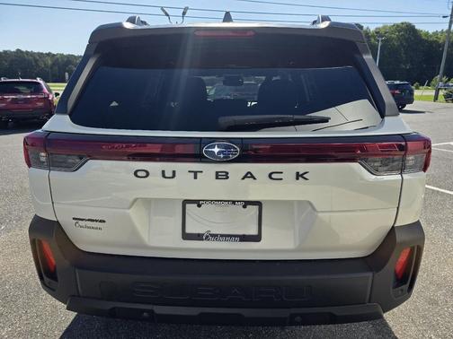 Crystal White Pearl 2026 Subaru Outback Limited