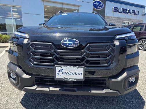 Crystal Black Silica 2026 Subaru Outback Limited