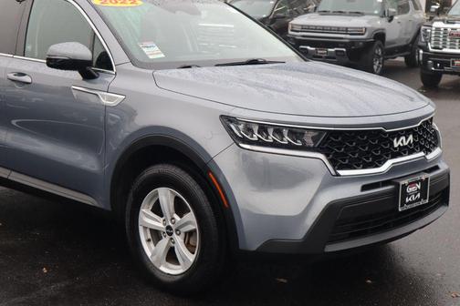 2022 Kia Sorento LX