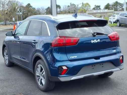 2022 Kia Niro LXS