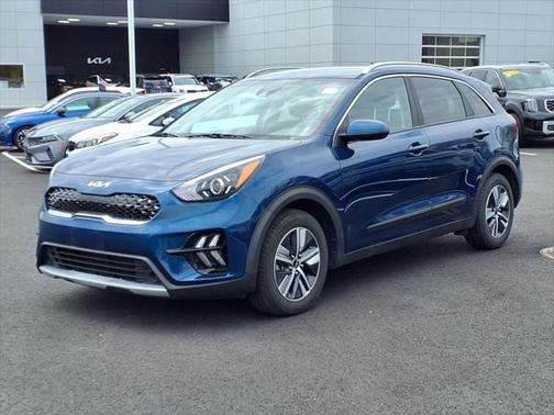 2022 Kia Niro LXS