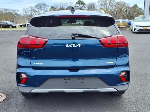 2022 Kia Niro LXS