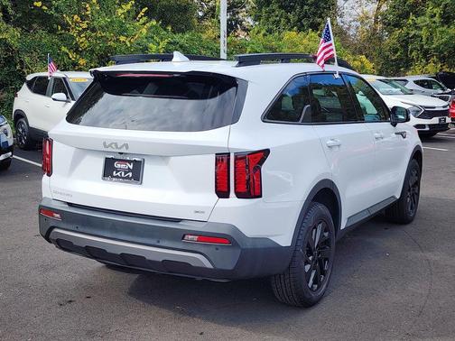 2023 Kia Sorento S