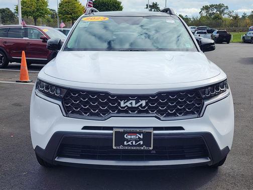 2023 Kia Sorento S