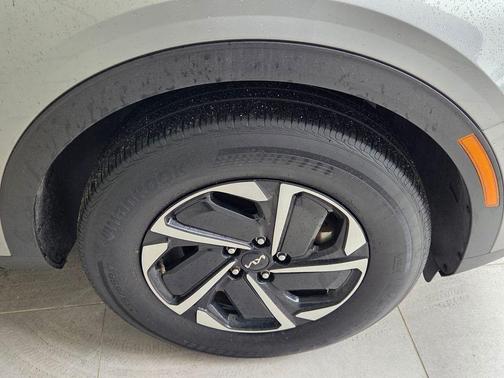 Steel Gray 2023 Kia Sportage Hybrid LX