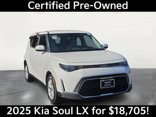Snow White Pearl 2025 Kia Soul LX