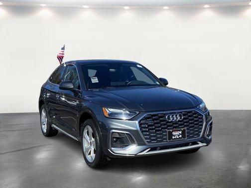 2023 Audi Q5 45 S line Premium
