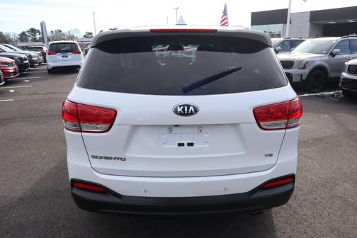 2017 Kia Sorento LX