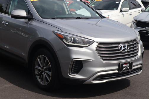 2018 Hyundai SANTA FE SE