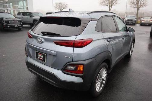 2021 Hyundai KONA SEL Plus
