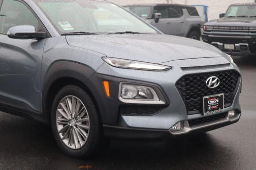 2021 Hyundai KONA SEL Plus