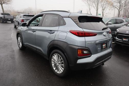 2021 Hyundai KONA SEL Plus