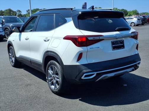 2022 Kia Seltos S