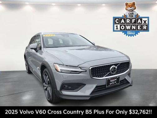 2025 Volvo V60 Cross Country Plus, B5 AWD Gas (mild hybrid)