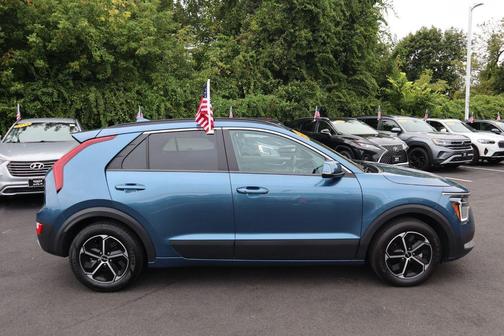 2024 Kia Niro EX