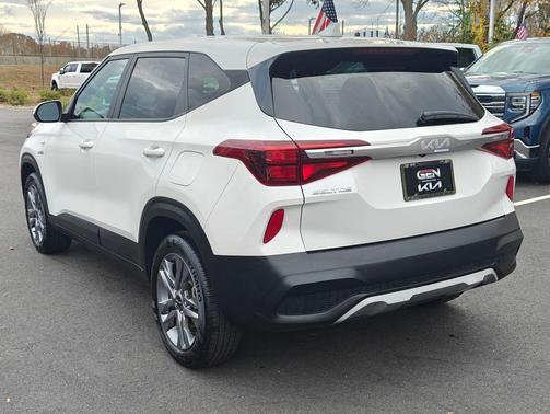 2023 Kia Seltos LX