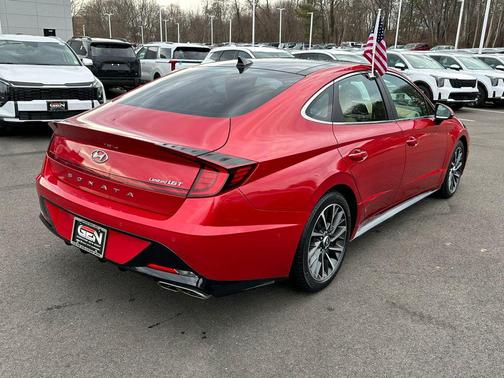 2021 Hyundai SONATA Limited