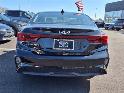 2022 Kia Forte LXS
