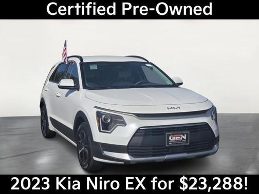 Snow White Pearl 2023 Kia Niro EX