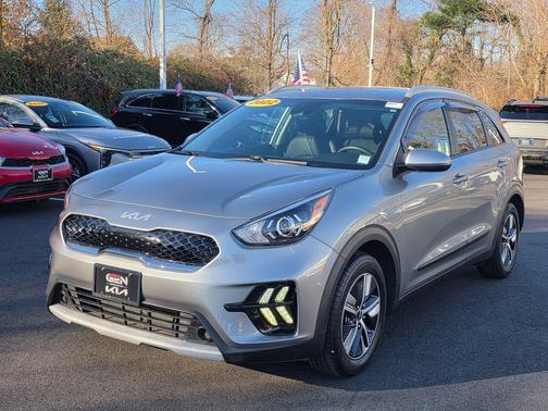 2022 Kia Niro LXS