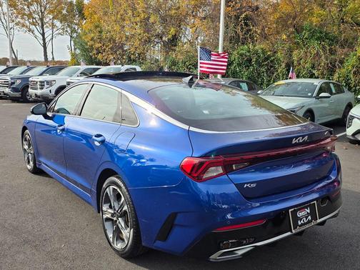 2022 Kia K5 EX
