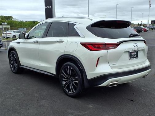 2022 INFINITI QX50 LUXE AWD