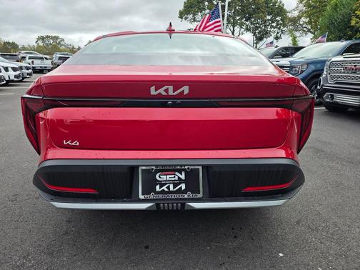 2025 Kia K4 LXS