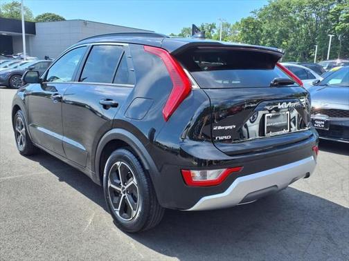 2023 Kia Niro EX