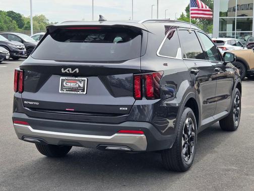 Panthera Metal 2025 Kia Sorento S
