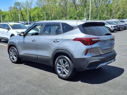 2023 Kia Seltos LX