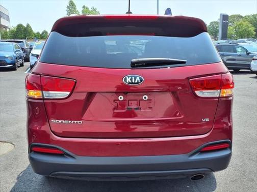 2017 Kia Sorento LX