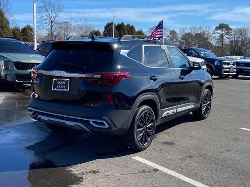 2022 Kia Seltos Nightfall