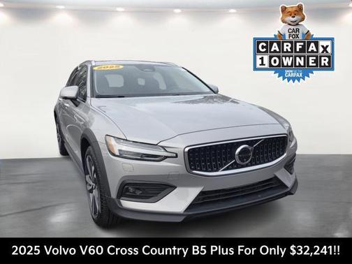 2025 Volvo V60 Cross Country Plus, B5 AWD Gas (mild hybrid)