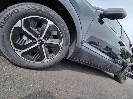 2023 Kia Niro EX