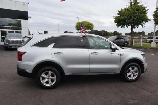 2022 Kia Sorento LX
