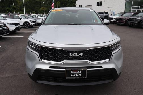 2022 Kia Sorento LX