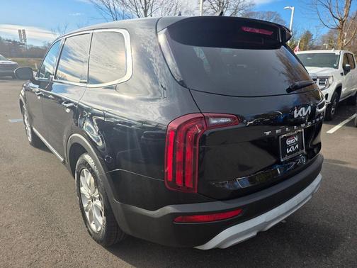 2022 Kia Telluride LX