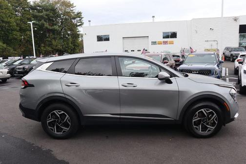 2024 Kia Sportage LX