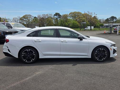 Glacial White Pearl 2023 Kia K5 GT-Line