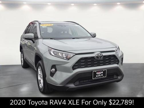 2020 Toyota RAV4 XLE