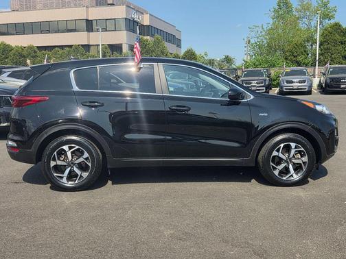 Black Cherry 2022 Kia Sportage LX