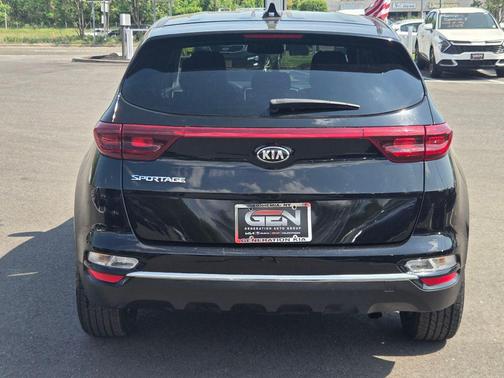 Black Cherry 2022 Kia Sportage LX