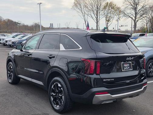 2024 Kia Sorento S