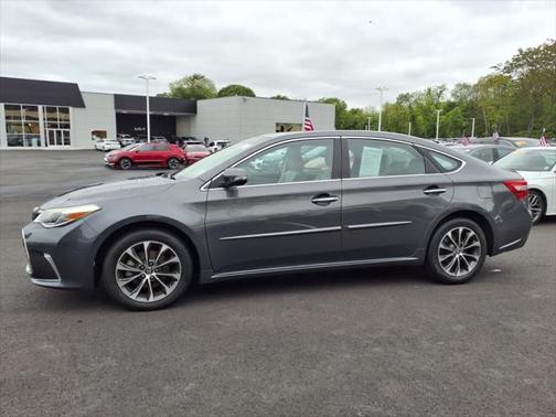 2017 Toyota Avalon XLE