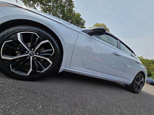 2024 Nissan Altima SR FWD