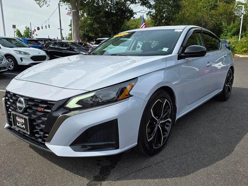 2024 Nissan Altima SR FWD