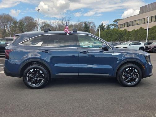 Midnight Lake Blue 2025 Kia Sorento S