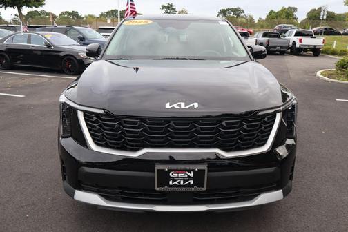 2025 Kia Sorento LX