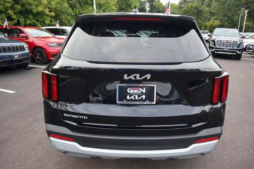 2025 Kia Sorento LX
